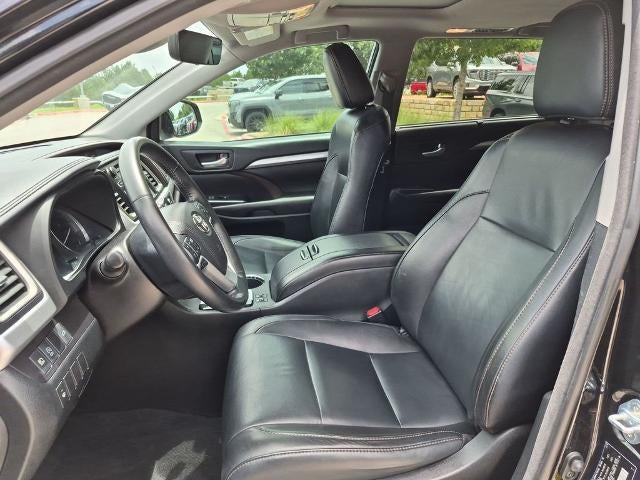 2017 Toyota Highlander XLE V6 FWD (Natl)
