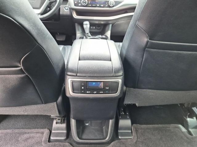 2017 Toyota Highlander XLE V6 FWD (Natl)