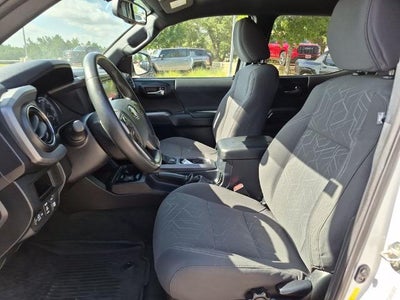 2017 Toyota Tacoma TRD Sport Double Cab 5' Bed V6 4x4 AT (Natl)