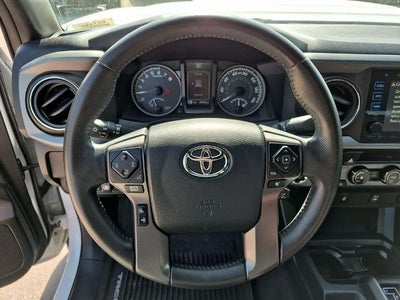 2017 Toyota Tacoma TRD Sport Double Cab 5' Bed V6 4x4 AT (Natl)