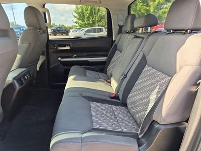 2018 Toyota Tundra 4WD 4WD SR5 CrewMax 5.5' Bed 5.7L FFV (SE)