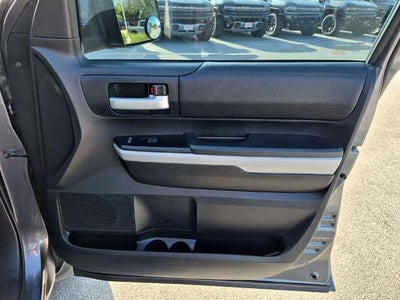 2018 Toyota Tundra 4WD 4WD SR5 CrewMax 5.5' Bed 5.7L FFV (SE)