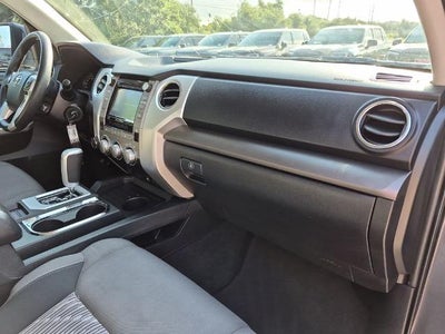 2018 Toyota Tundra 4WD 4WD SR5 CrewMax 5.5' Bed 5.7L FFV (SE)