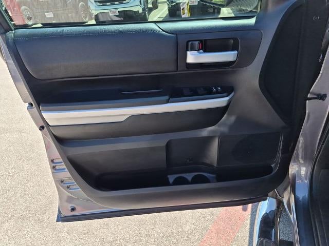 2017 Toyota Tundra 2WD 2WD SR5 CrewMax 5.5' Bed 4.6L (Natl)
