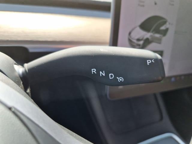 2021 Tesla Model 3 Standard Range Plus RWD