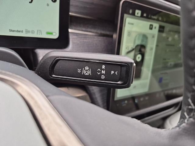 2024 Rivian R1S Adventure Dual-Motor Standard Pack
