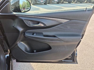 2025 Buick Envista FWD 4dr Sport Touring