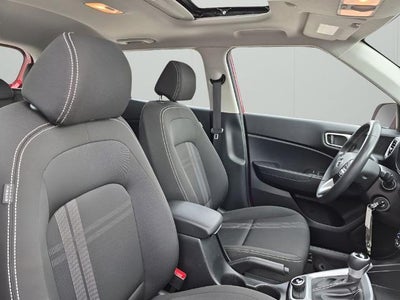 2022 Hyundai VENUE SEL IVT