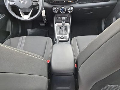 2022 Hyundai VENUE SEL IVT