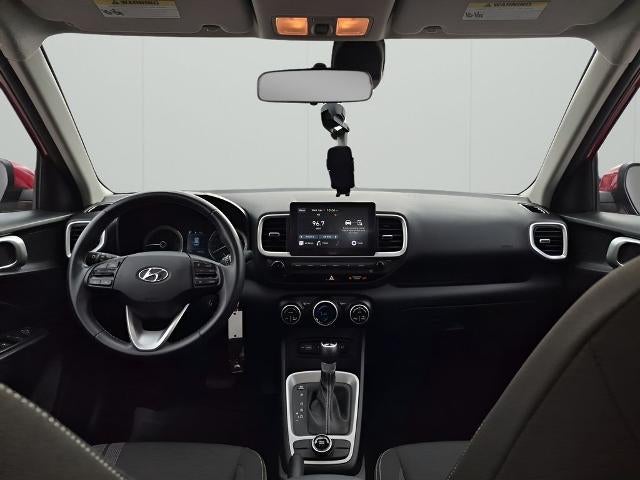 2022 Hyundai VENUE SEL IVT