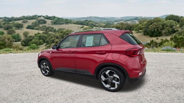 2022 Hyundai VENUE SEL IVT