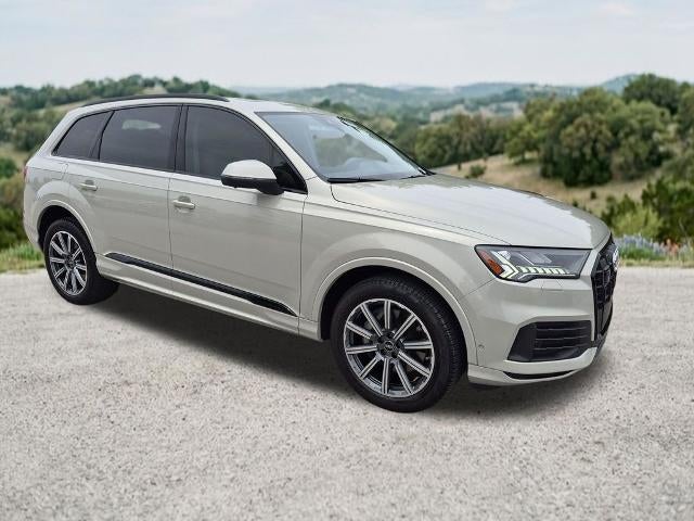 2023 Audi Q7 45 Premium Plus quattro Tiptronic's photo