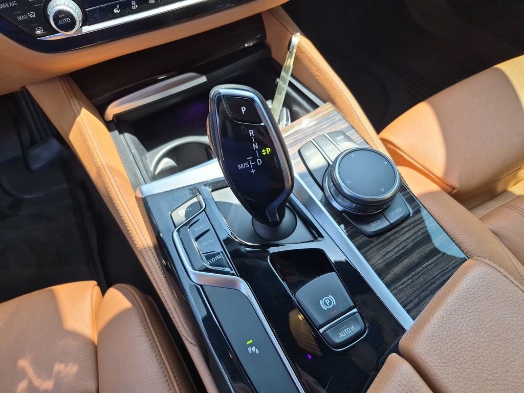 2018 BMW 5 Series 540i