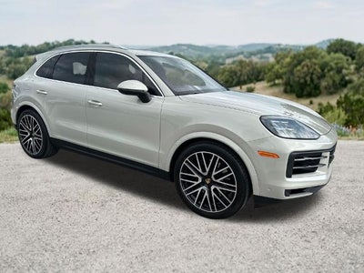 2024 Porsche Cayenne AWD