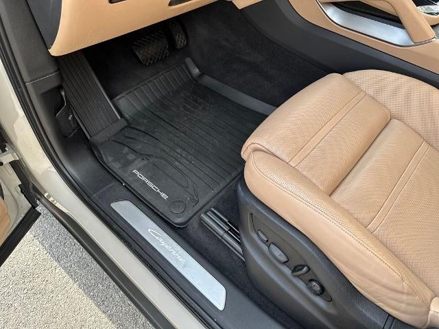2024 Porsche Cayenne AWD