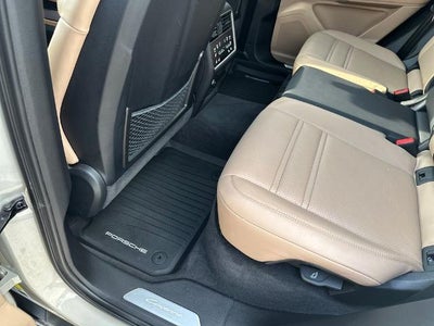 2024 Porsche Cayenne AWD