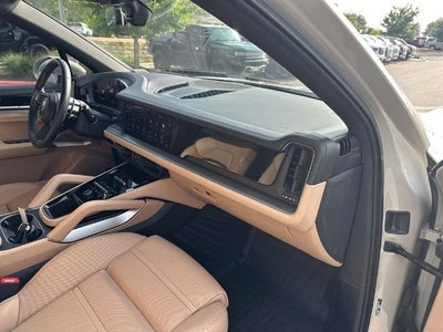2024 Porsche Cayenne AWD