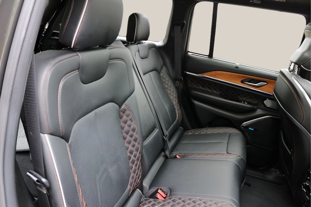 2023 Jeep Grand Cherokee Summit Reserve