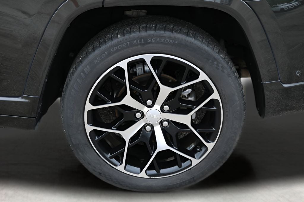 2023 Jeep Grand Cherokee Summit Reserve