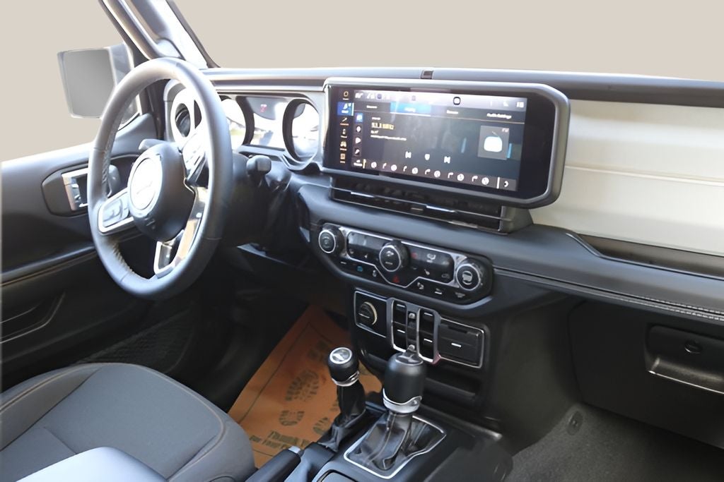 2025 Jeep Wrangler Sahara 4xe