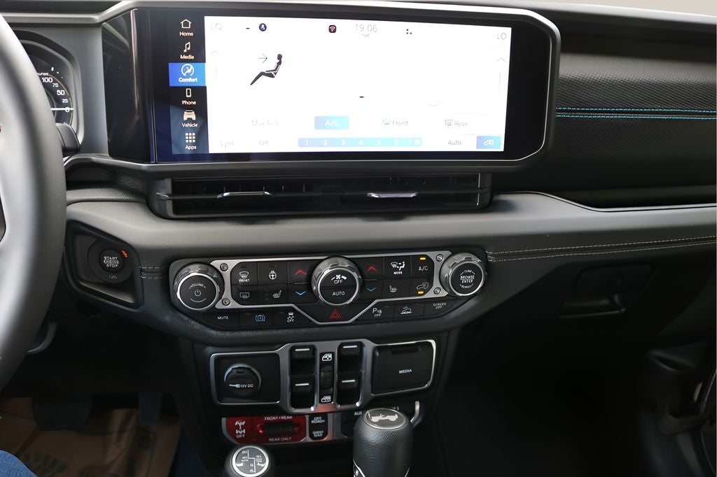 2025 Jeep Wrangler Rubicon 4xe