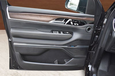 2023 Jeep Grand Wagoneer L Base