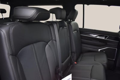 2024 Jeep Wagoneer Base