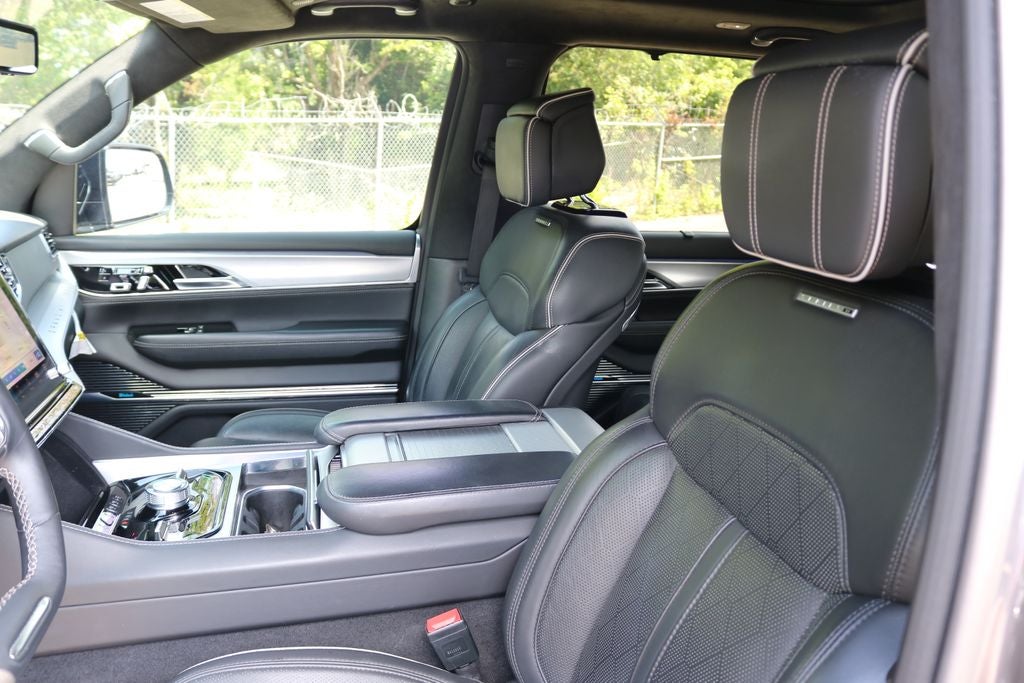2023 Jeep Grand Wagoneer Series II