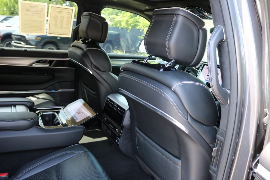 2023 Jeep Grand Wagoneer Series II