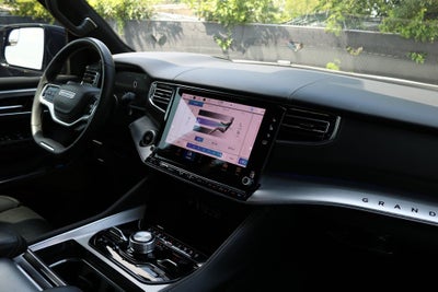 2023 Jeep Grand Wagoneer Series II