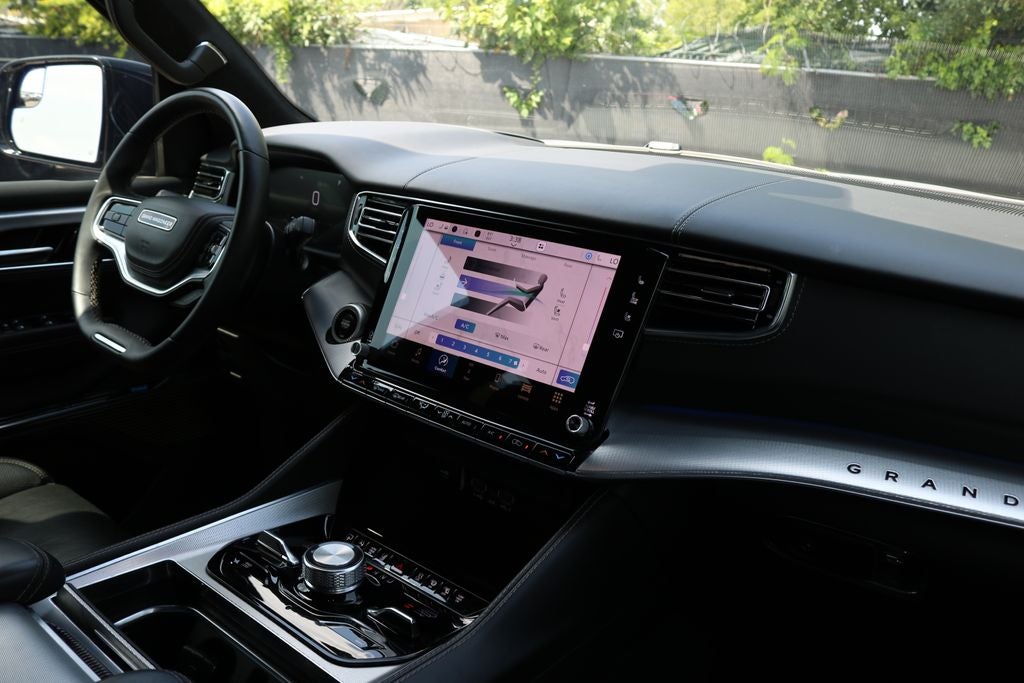 2023 Jeep Grand Wagoneer Series II