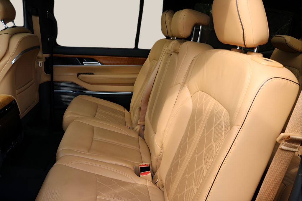 2022 Jeep Grand Wagoneer Series III