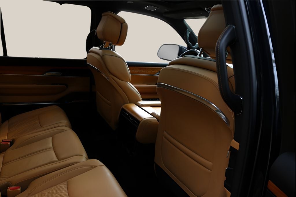 2022 Jeep Grand Wagoneer Series III