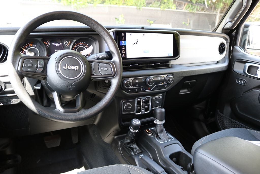 2024 Jeep Gladiator Sport