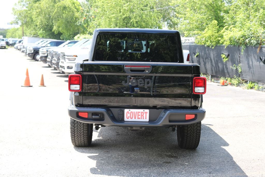 2024 Jeep Gladiator Sport