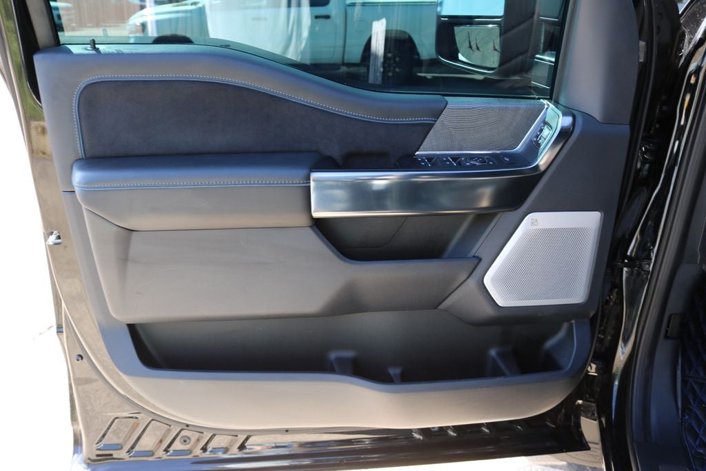 2025 Ford F-350SD Platinum