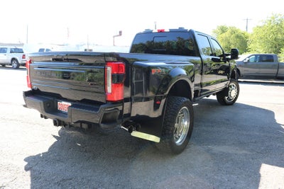 2025 Ford F-350SD Platinum