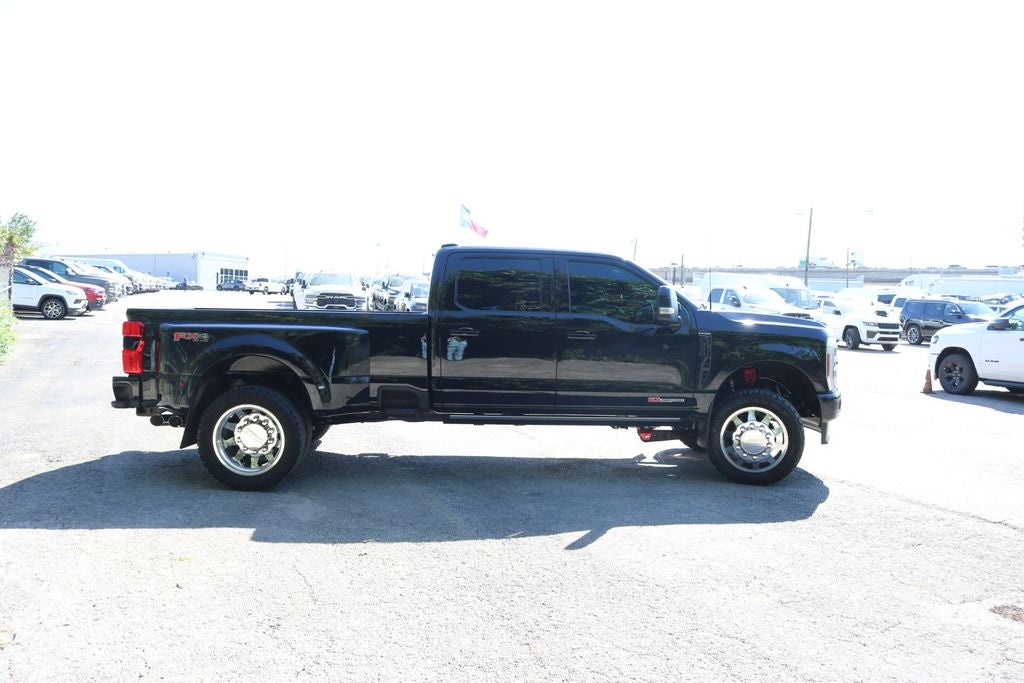 2025 Ford F-350SD Platinum