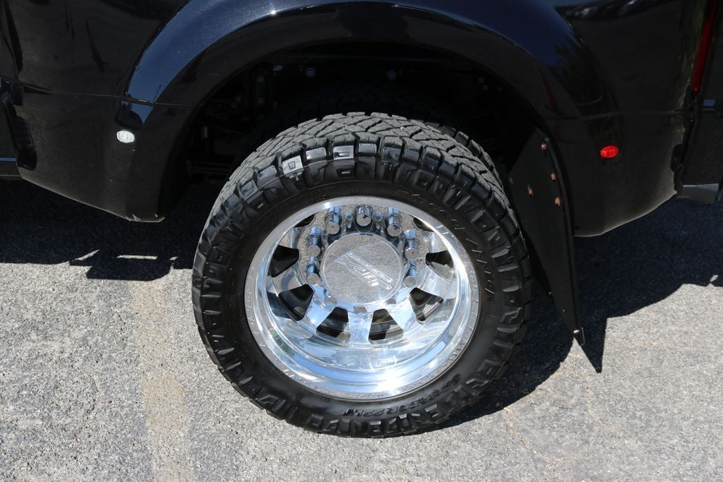 2025 Ford F-350SD Platinum