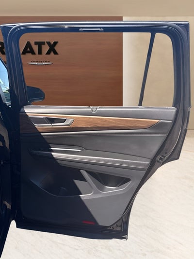 2026 Volkswagen Atlas SE w/Technology