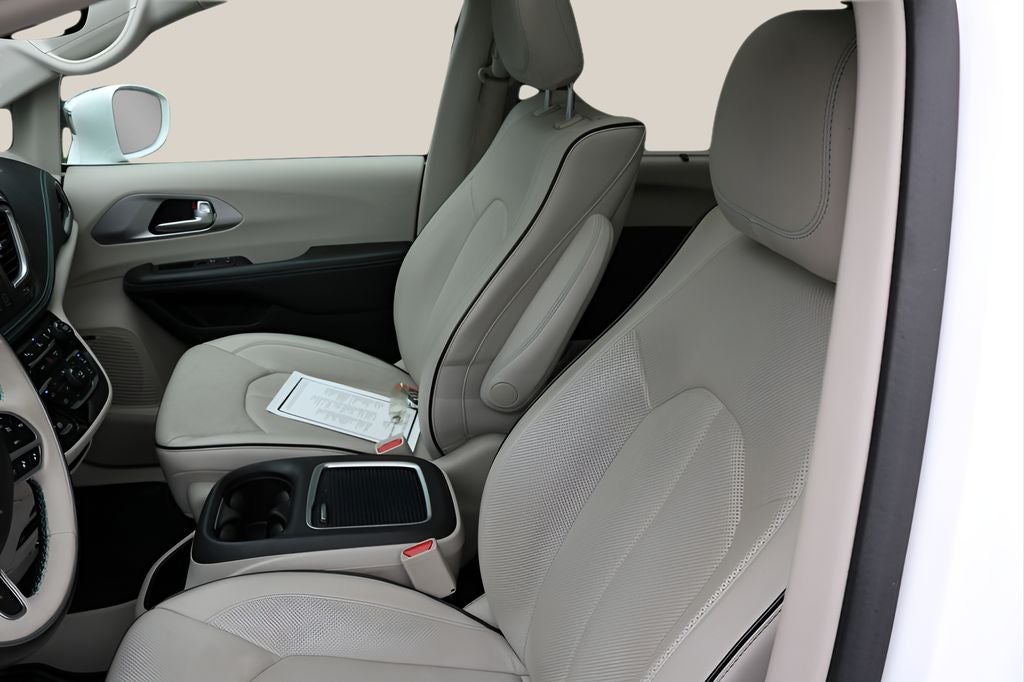 2018 Chrysler Pacifica Hybrid Limited