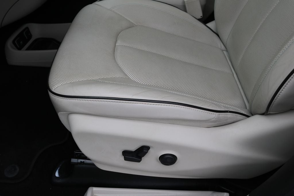 2018 Chrysler Pacifica Hybrid Limited