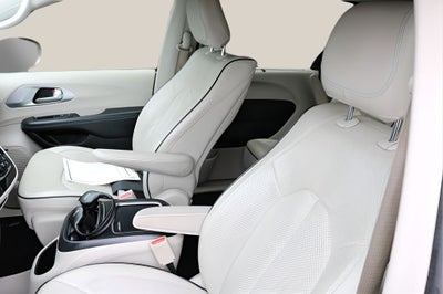 2018 Chrysler Pacifica Hybrid Limited