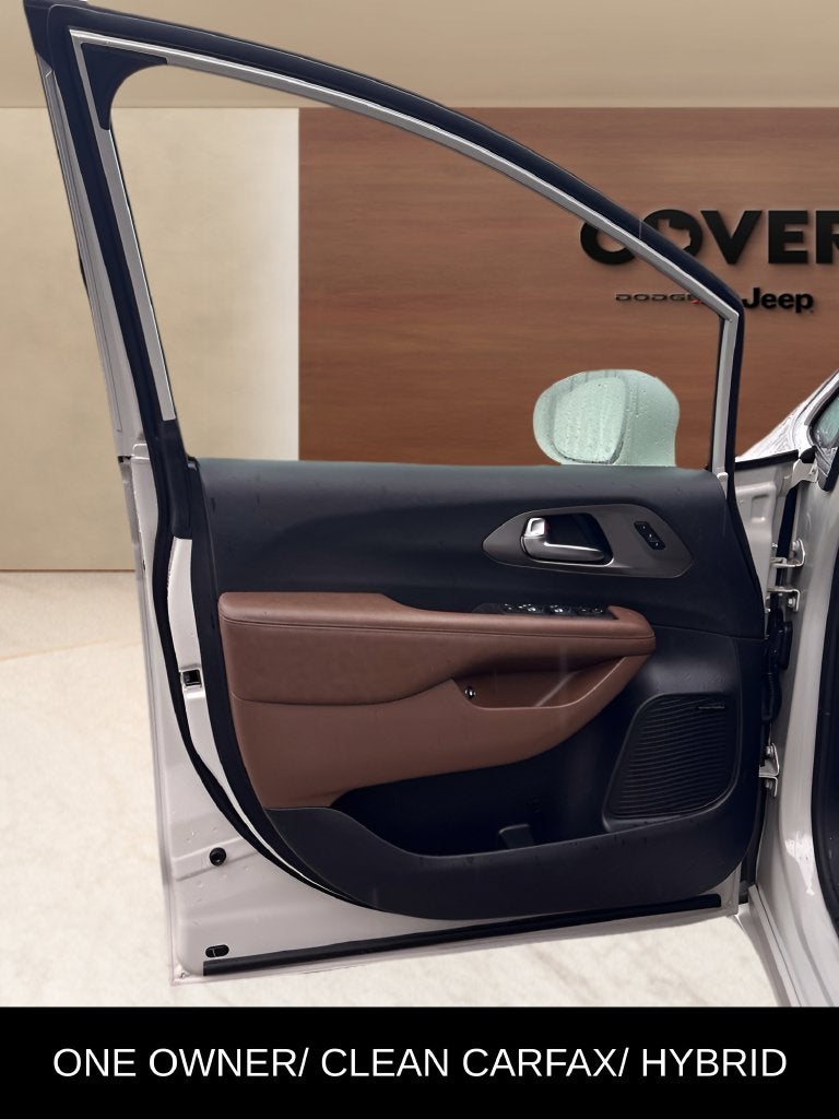 2020 Chrysler Pacifica Hybrid Limited