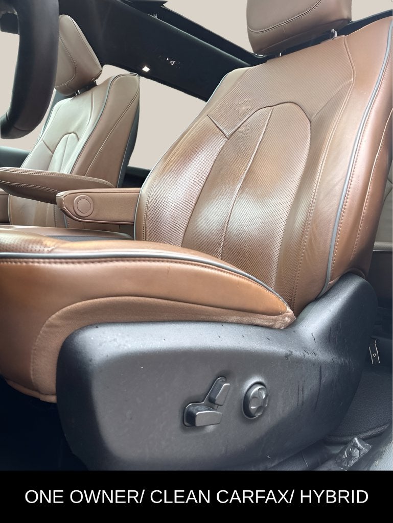 2020 Chrysler Pacifica Hybrid Limited