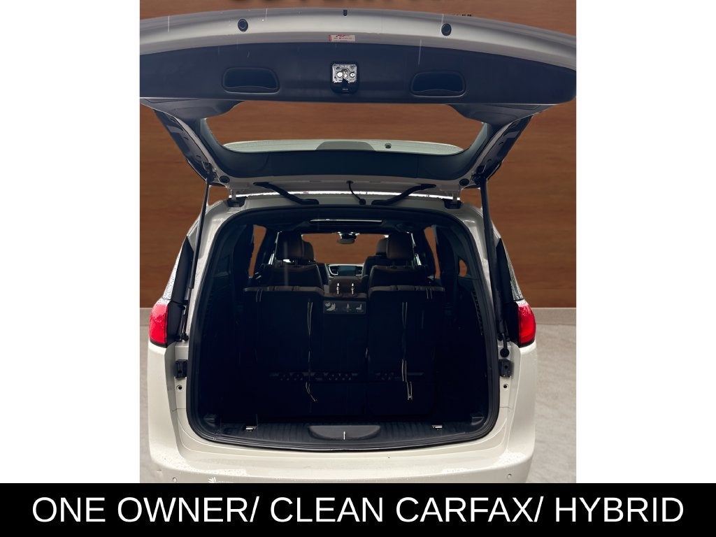 2020 Chrysler Pacifica Hybrid Limited