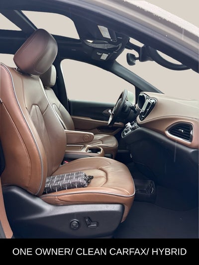 2020 Chrysler Pacifica Hybrid Limited