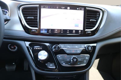 2024 Chrysler Pacifica Hybrid Pinnacle