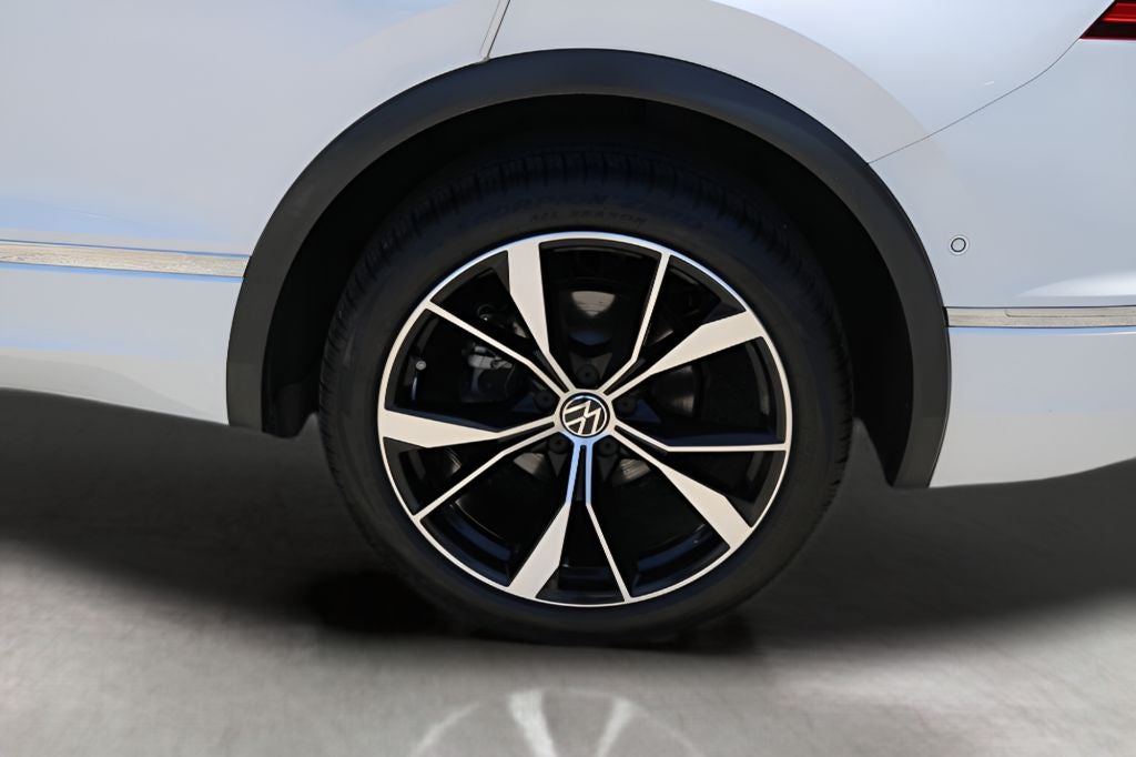 2022 Volkswagen Tiguan 2.0T SEL R-Line