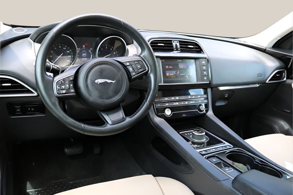 2017 Jaguar F-PACE 35t Premium